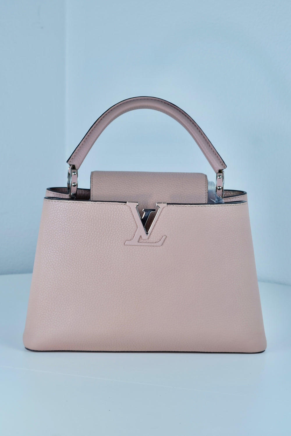 Louis Vuitton Capucines MM Bag Taurillon